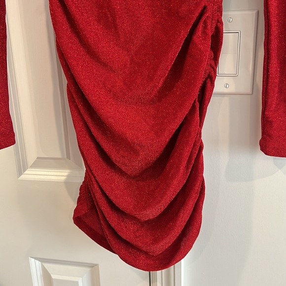 NWT BB Dakota X Steve Madden Crush Bodycon Sheath Red Long Sleeve Dress - Picture 2 of 8